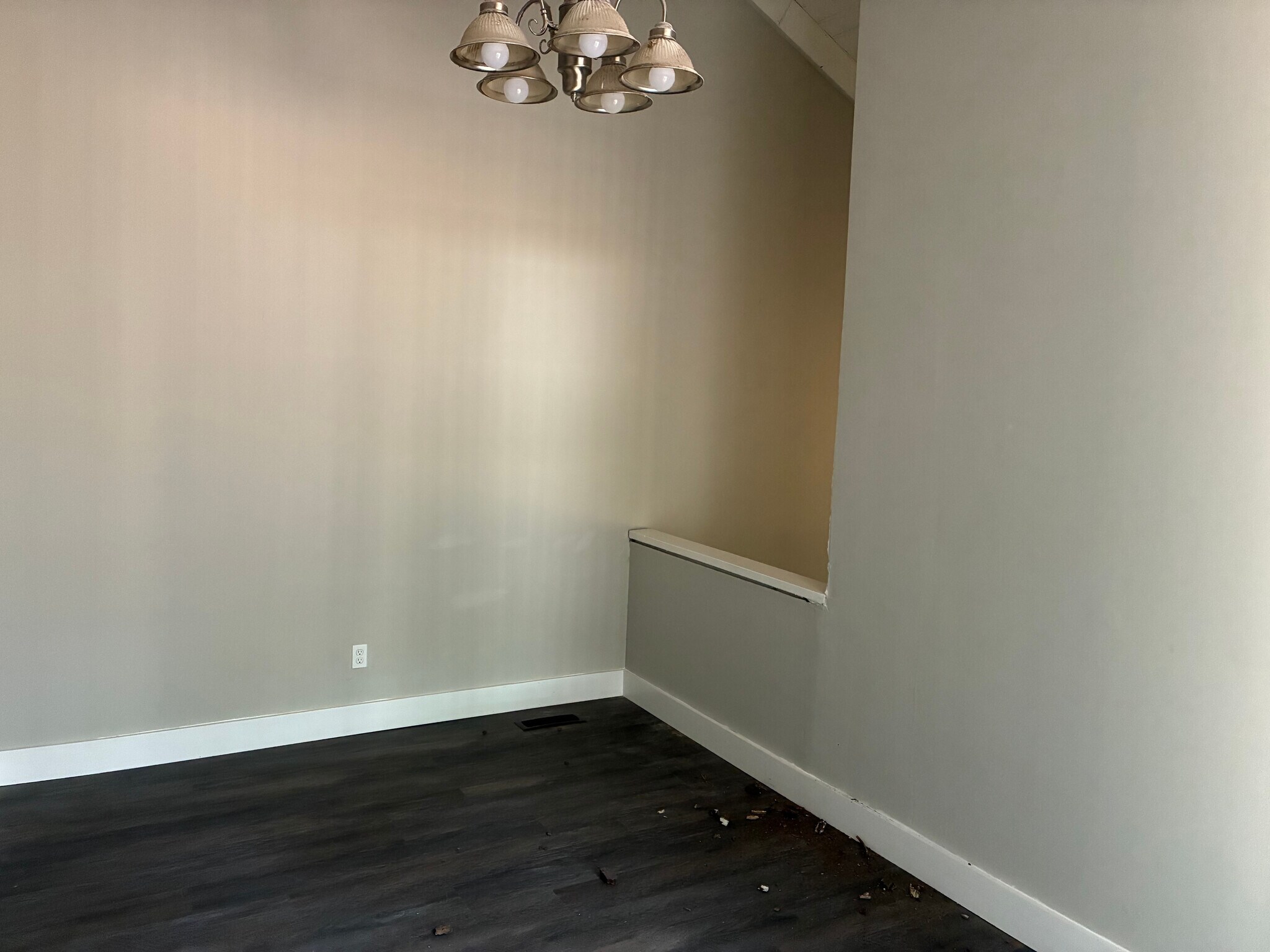 Building Photo - Room in Townhome on Terrace Trail