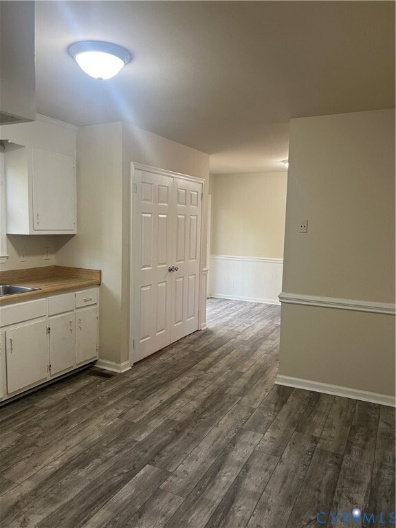 Building Photo - 3301 Fisher Ave