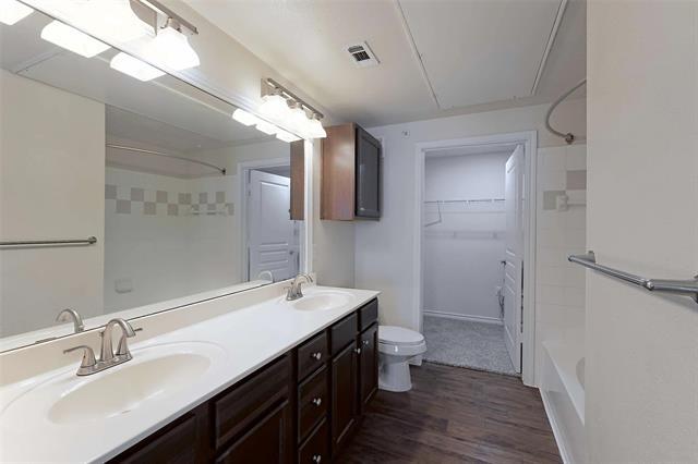 Building Photo - 9900 McNeil Dr