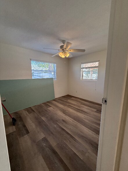 Building Photo - 1642 NE South St