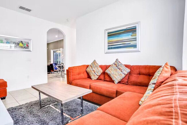 Building Photo - 4140 Oak Tree Dr