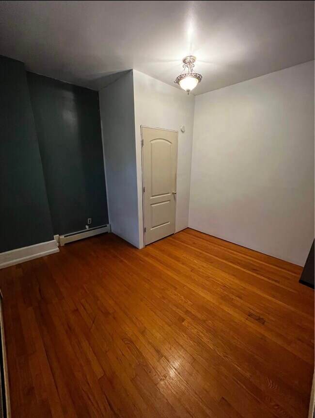 Building Photo - 72 Prospect St