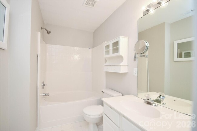 Building Photo - 3148 Mannington Dr