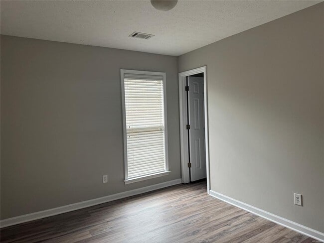 Building Photo - 119 Grasmere Ct