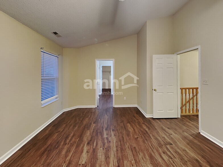 Building Photo - 607 West St