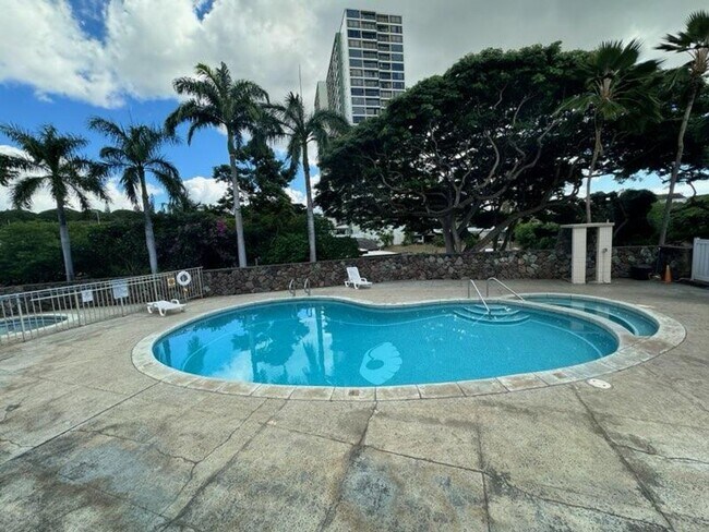 Building Photo - For Rent -  98-1034 Moanalua Rd #4202