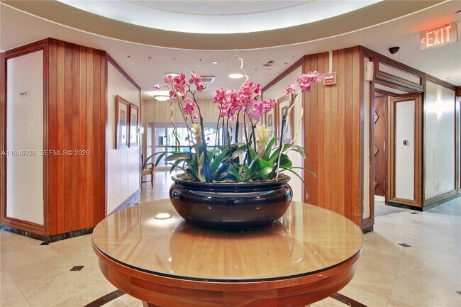 Building Photo - 3301 NE 5th Ave