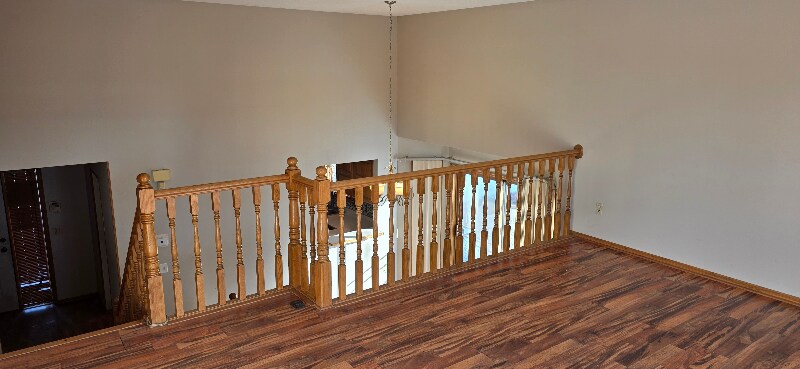 Building Photo - 9231 Queens Garden N