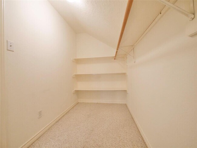Building Photo - 419 Richmond Pl Dr