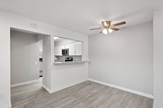 Building Photo - 7932 Mission Center Ct