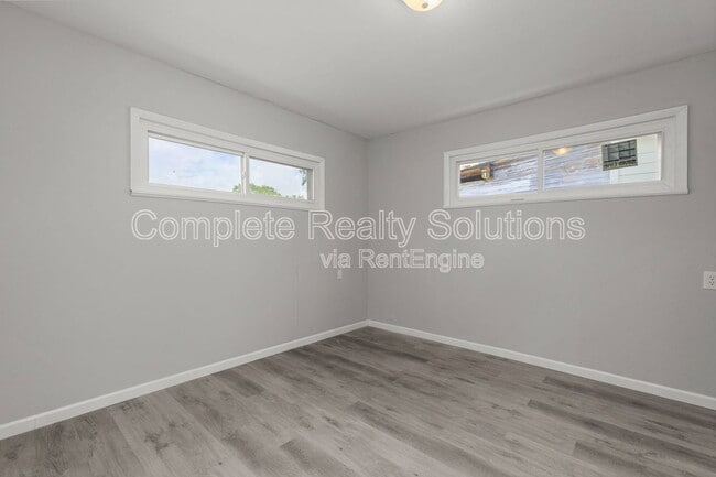Building Photo - 4035 Schiller Pl