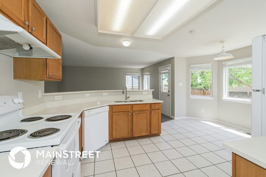 Building Photo - 13140 Raritan Ct