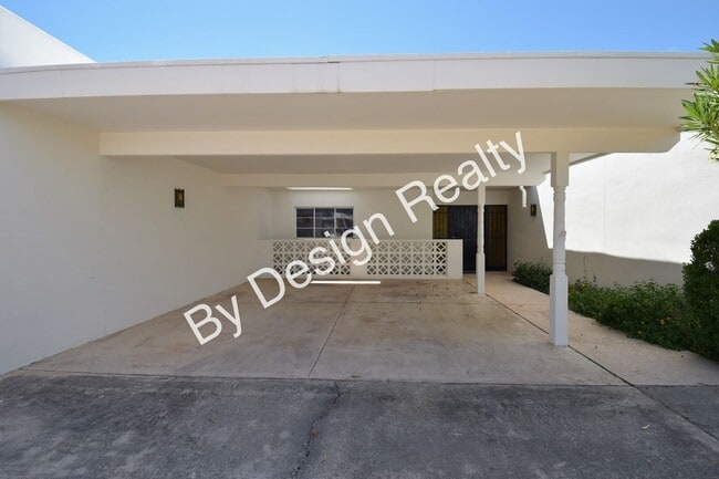 Building Photo - 55+ Townhome for Rent - Spacious 3BR/2BA w...