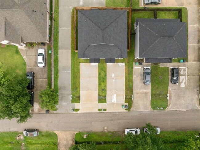 Building Photo - 6421 Osprey Dr