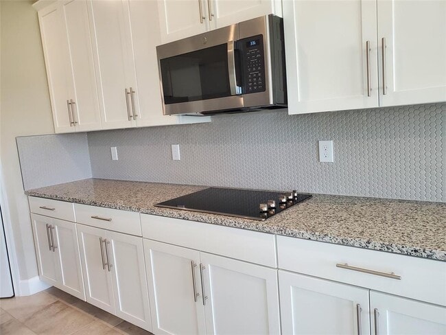 Building Photo - 3444 Grassy Lake View Ave