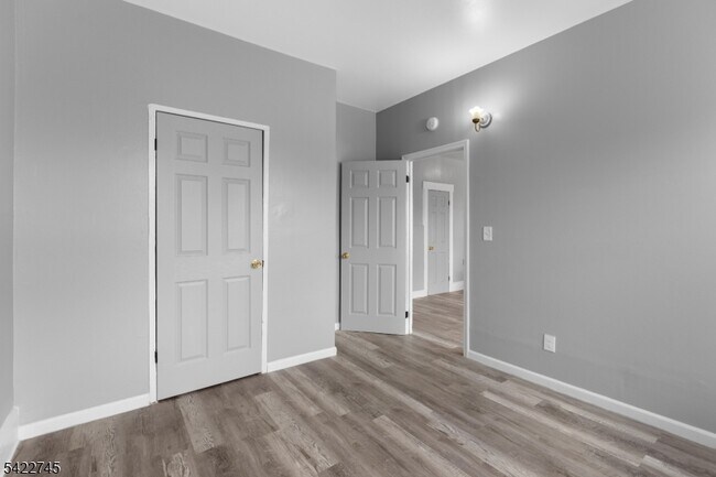 Building Photo - 101 Burgess Pl