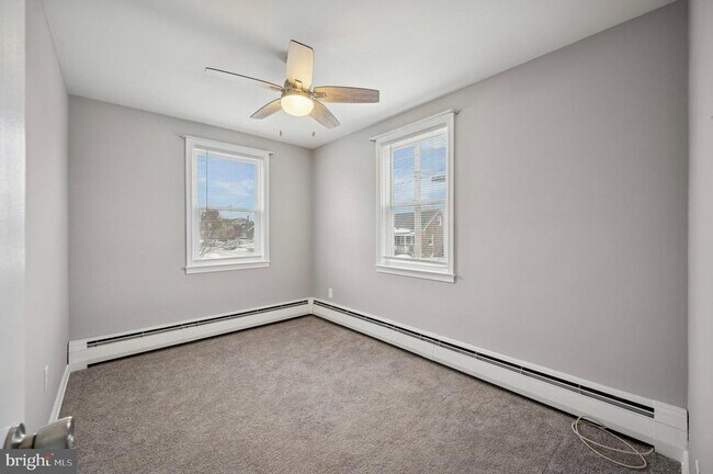 Building Photo - 7947 Ferndale St