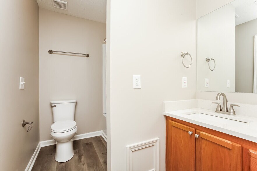 Building Photo - 7449 E Winchester Dr