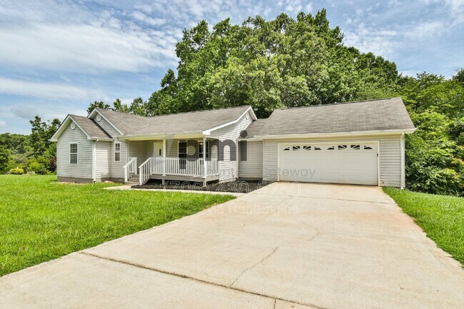 Building Photo - 138 Sunset Oaks Dr