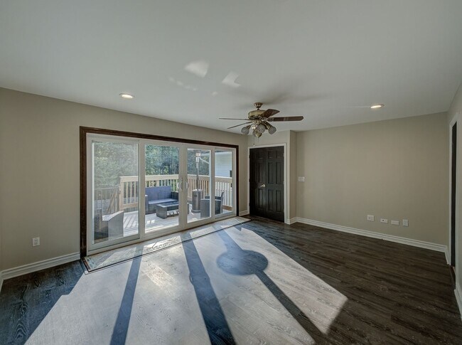 Building Photo - 17 Bauers Ln