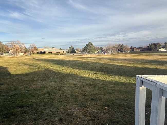 Building Photo - 3390 Canyon Dr