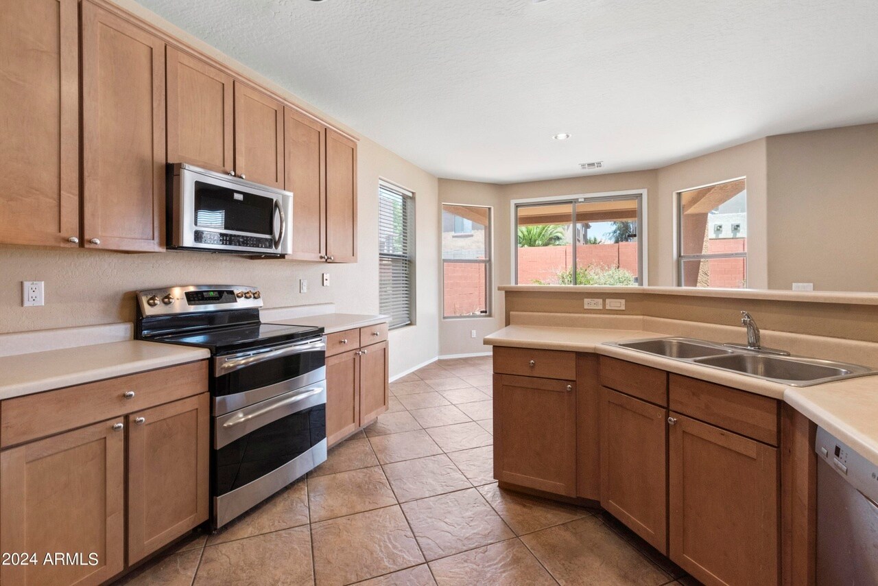 Kitchen - 18466 W Westfall Way