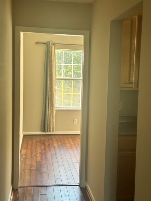 Building Photo - 303 Morning Sun Dr