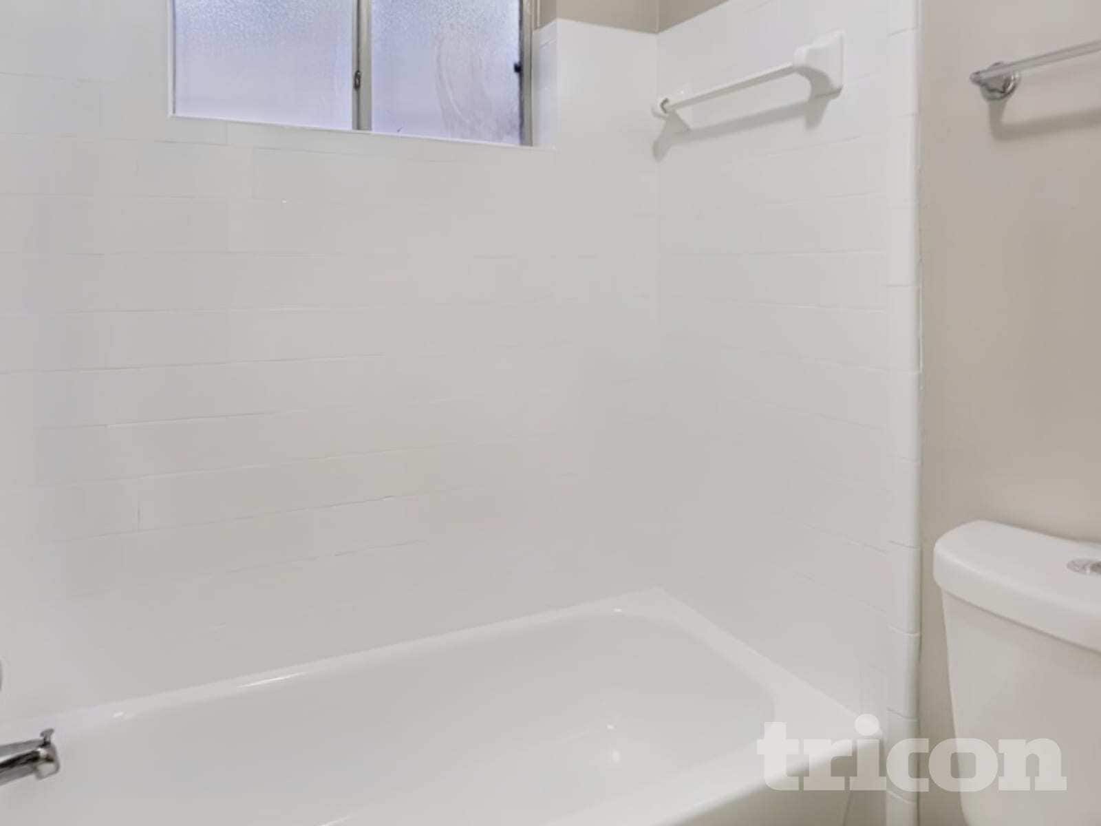 Building Photo - 7822 Breda Dr