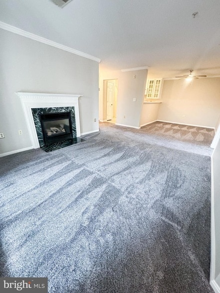 Building Photo - 6500 Lake Park Dr