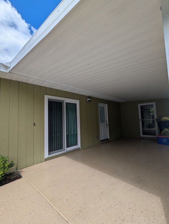 Building Photo - 2 bedroom/ 2 bath in Turkey Creek Forest