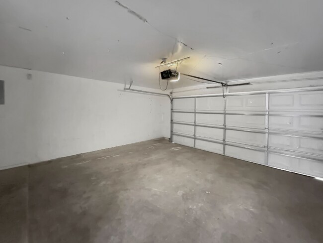 Building Photo - 5429 42nd St