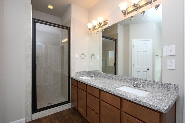 Building Photo - 8005 Woodward St