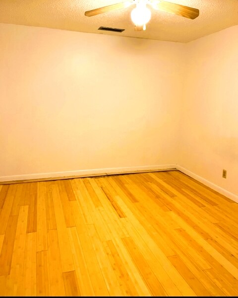 Building Photo - 707 Skyline Ridge Dr