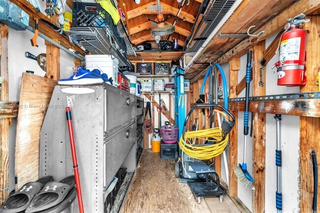 Building Photo - 2767 W 69th Terrace