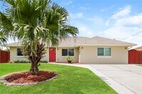 Building Photo - 4312 13th St SW