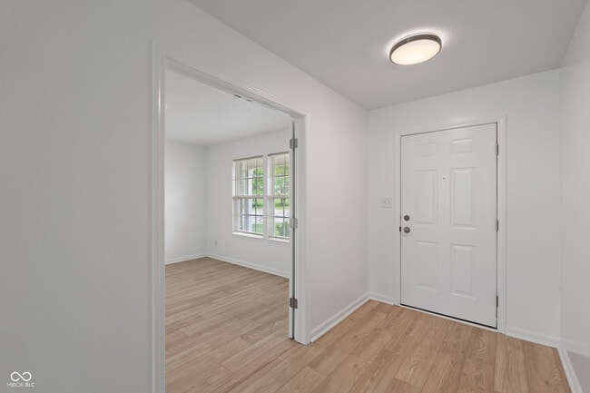 Building Photo - 2310 Liatris Dr