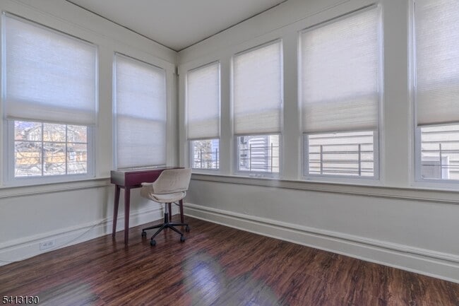 Building Photo - 172 Goldsmith Ave