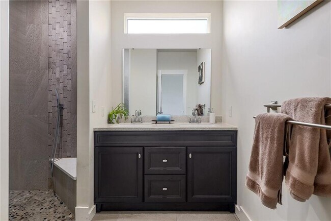 Building Photo - 8005 Flintlock Cir