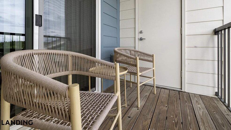 Building Photo - 11010 Northlake Landing Dr