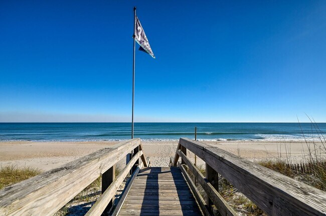 Building Photo - OFF-SEASON FURNISHED MONTHLY RENTAL STARTI...