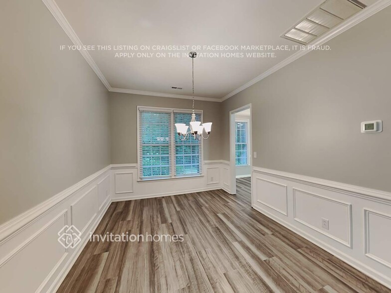 Building Photo - 10004 Gladwick Ct