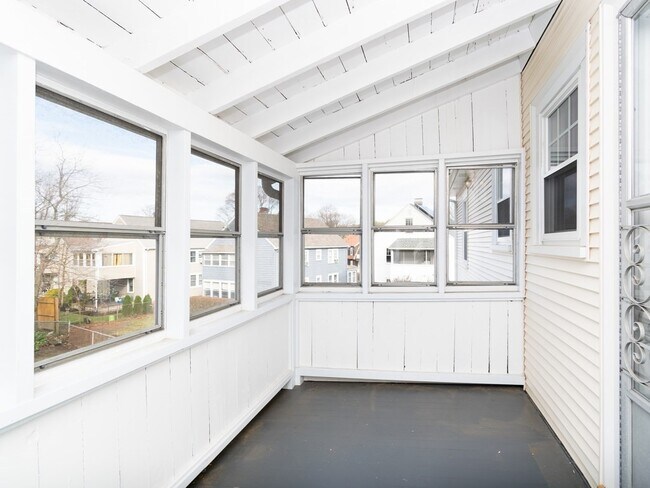 Building Photo - 7 Mangano Ct