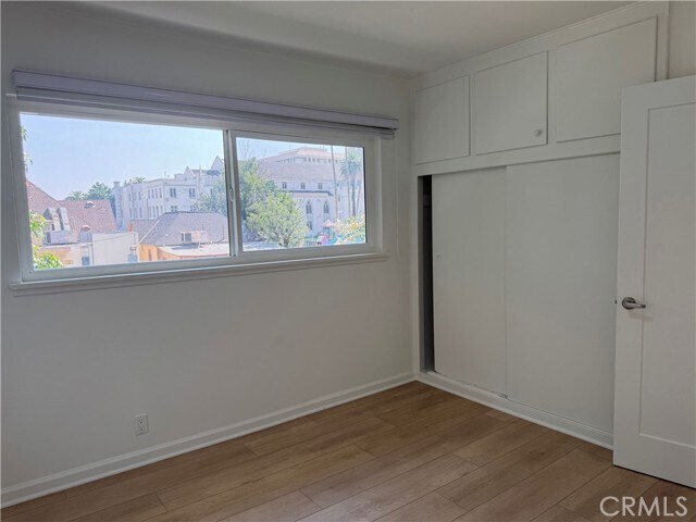 Building Photo - 251 N Oakland Ave