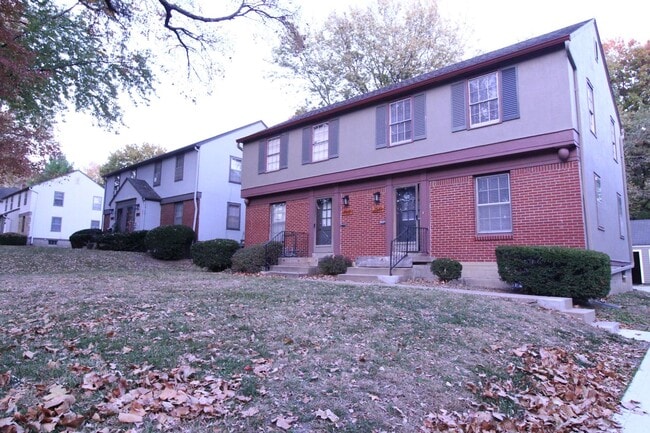 Primary Photo - December FREE On This 2 Bedroom 1 Bath Duplex In The Waldo Area