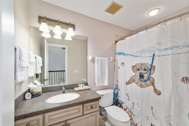 Building Photo - 1706 SW 27th St