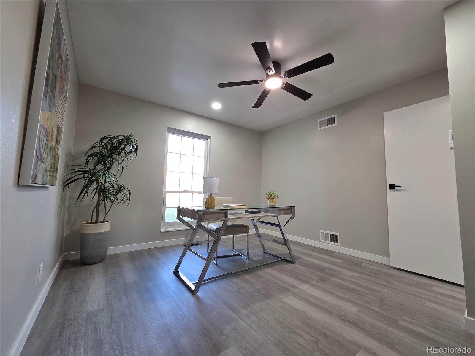 Building Photo - 1250 S Monaco Street Pky