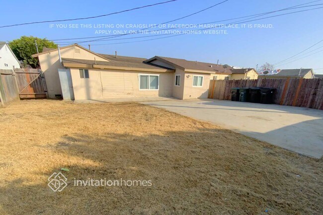 Building Photo - 14507 S Aprilia Ave