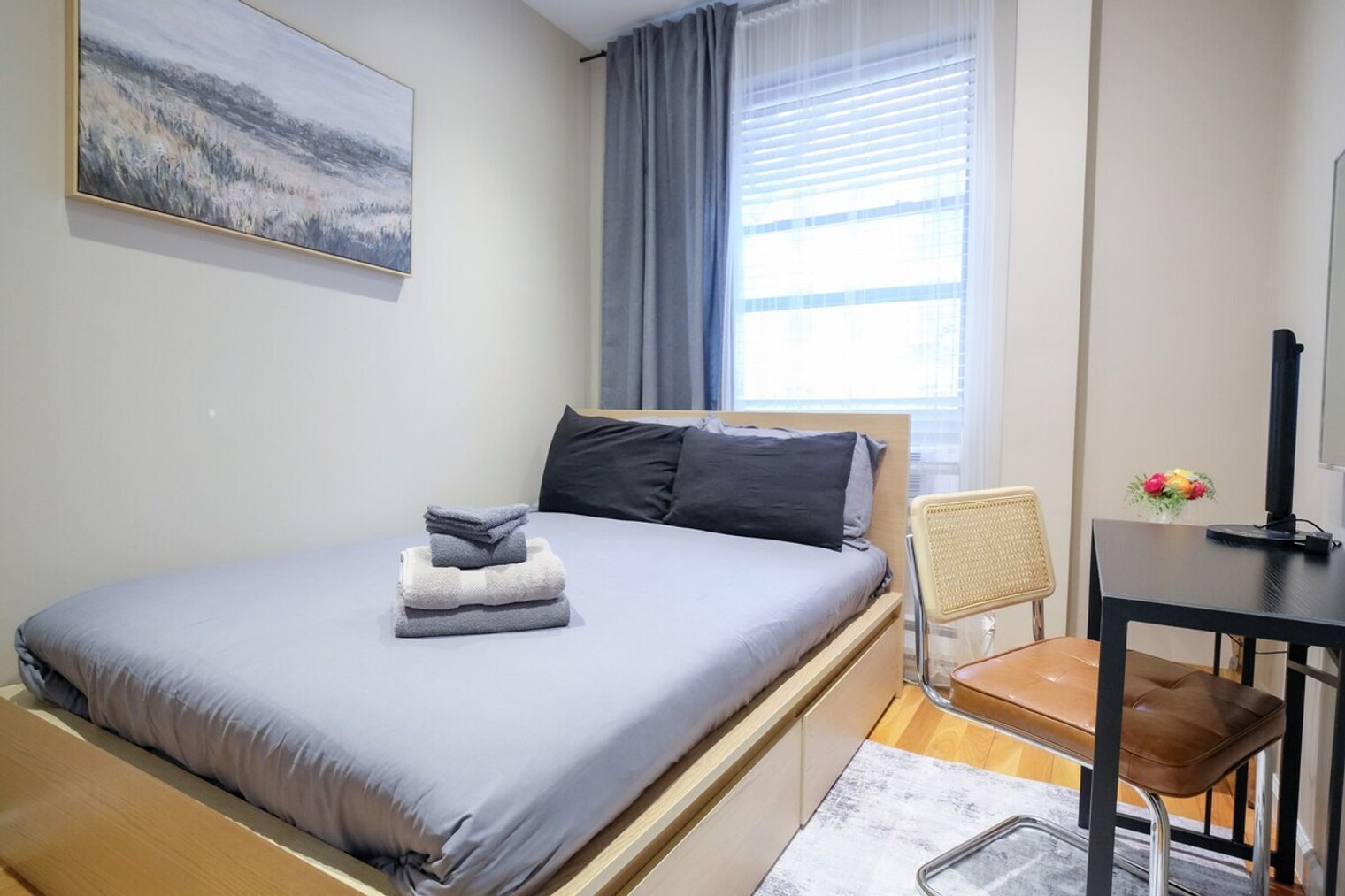 Building Photo - 5 W 101st St