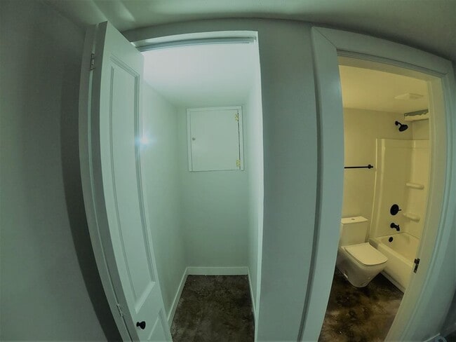 Building Photo - 1844 S 250th Pl