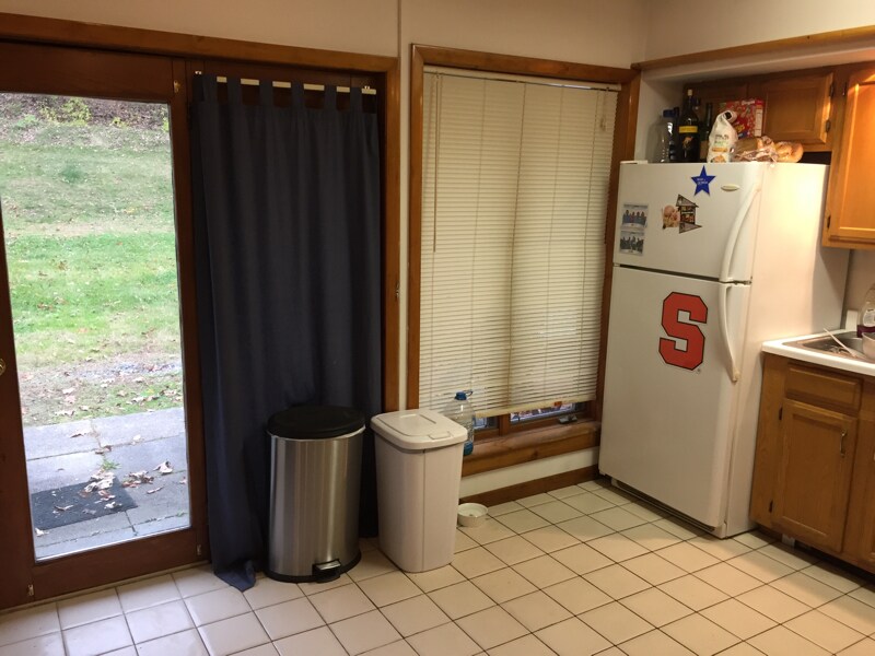 Building Photo - 113 Raylinsky Rd